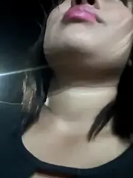 Street_royal webcam model stream image