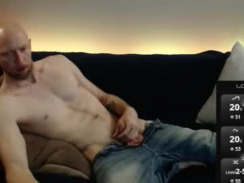 maxrouger webcam model stream image