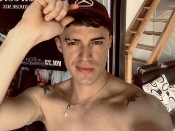 MaikolZuluaga webcam model stream image