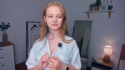 LauraZeuner webcam model stream image