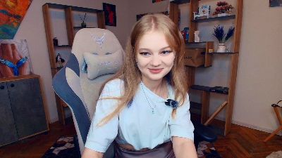 LauraZeuner webcam model stream image