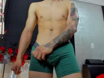 cristopher23_ webcam model stream image
