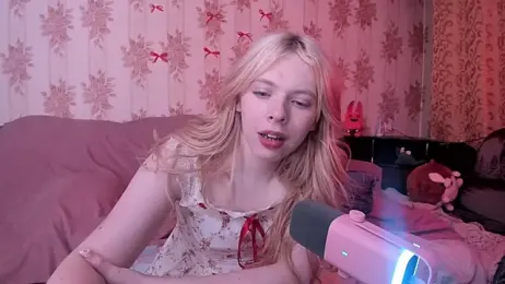 Cutie_Bambi webcam stripchat model stream image