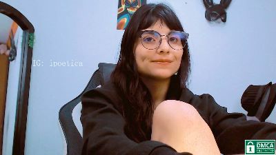 Poetica_ webcam model stream image