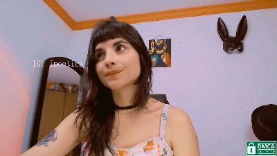 Poetica_ webcam model stream image