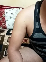 LOVEvsLOVELY webcam model stream image