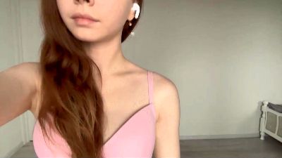 Lil_PUSS_XOO webcam model stream image