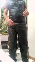 jef34 webcam model stream image