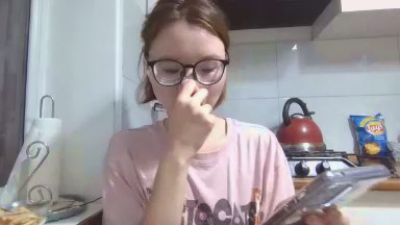 JungQuilliam webcam model stream image