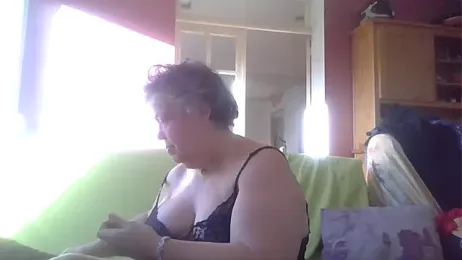 Vandeae44 webcam model stream image