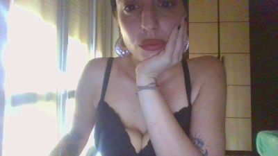 Metena webcam model stream image