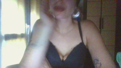 Metena webcam model stream image