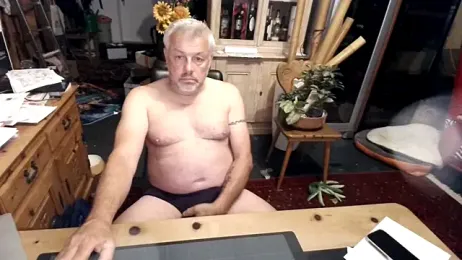 Berg_Boy webcam model stream image