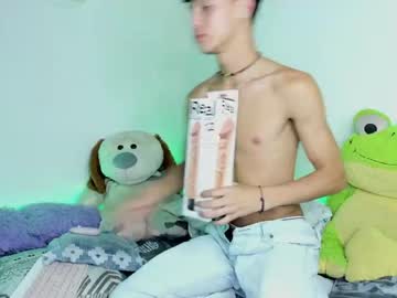 twink_sebas_ webcam model stream image