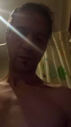 Disfrutandohot webcam model stream image