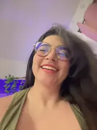 Lia_flowers webcam model stream image