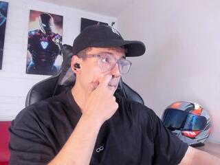 Matthew Fiire webcam model stream image