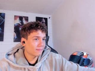 Matthew Fiire webcam model stream image