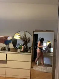 Petite_minette30 webcam model stream image