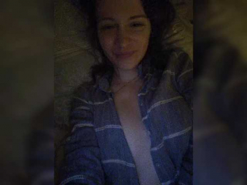 Trisha777 webcam model stream image