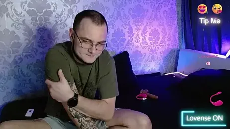 RealAfterDark webcam model stream image