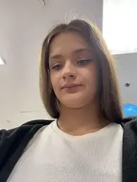 KittyQueeny webcam stripchat model stream image