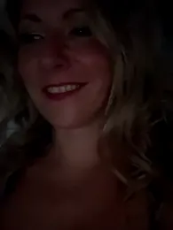 YourSophiaxo webcam model stream image