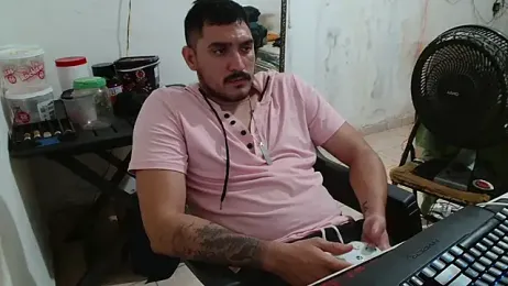 Leonino231 webcam model stream image