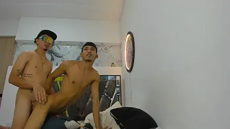 BLONDON_BOYS webcam model stream image