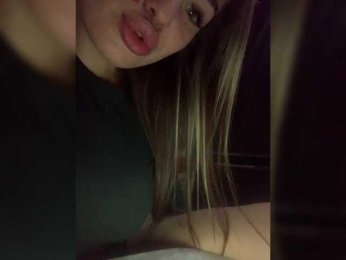 Polichkaaaa webcam model stream image