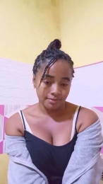 prisca92 webcam model stream image