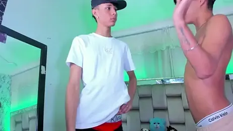 boyswantingplay webcam model stream image