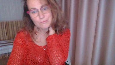 LauraOven webcam model stream image