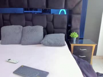 _cat_18 webcam model stream image