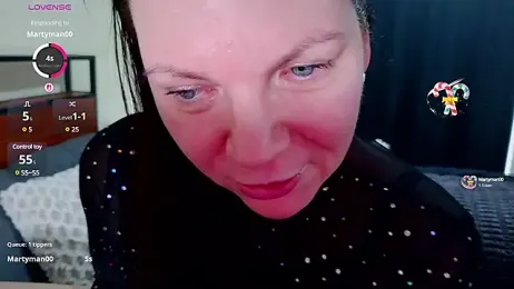 PlayfulcurvyyMilf webcam model stream image