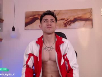 latin_green_eyes_ webcam model stream image