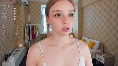 OdellaCaris webcam stripchat model stream image
