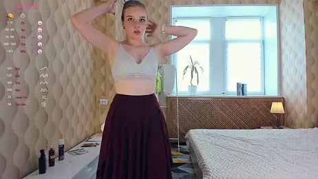 OdellaCaris webcam model stream image