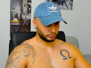 Luke Siner webcam model stream image