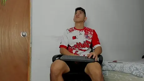 andrew_rose_ webcam model stream image