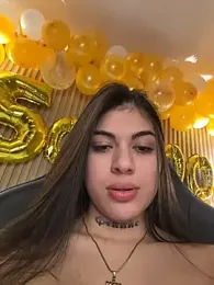 Sarasanders_4 webcam model stream image