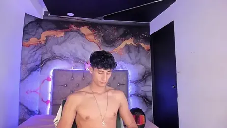 MaxiimoRomano_ webcam model stream image