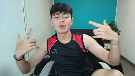 Ithan_ webcam model stream image