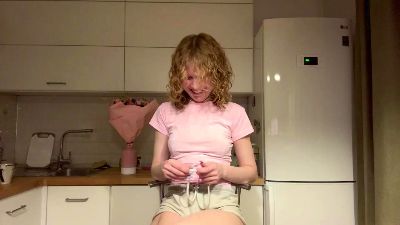 KerenViebrock webcam cam4 model stream image