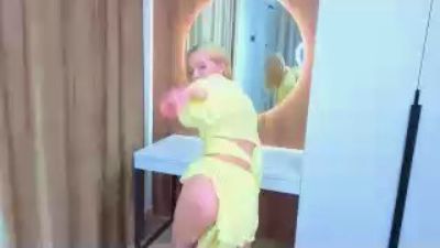 RozanneLapinta webcam model stream image