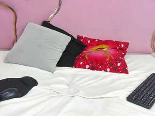 aishaleens webcam model stream image