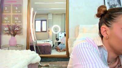 ElinaMoon_ webcam model stream image