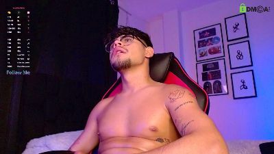 isaac_saenz webcam model stream image