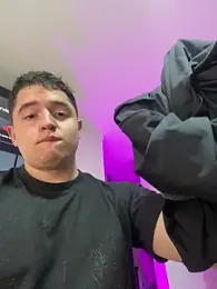 Matthias_vallejo webcam model stream image