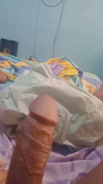 Latin_hot webcam model stream image